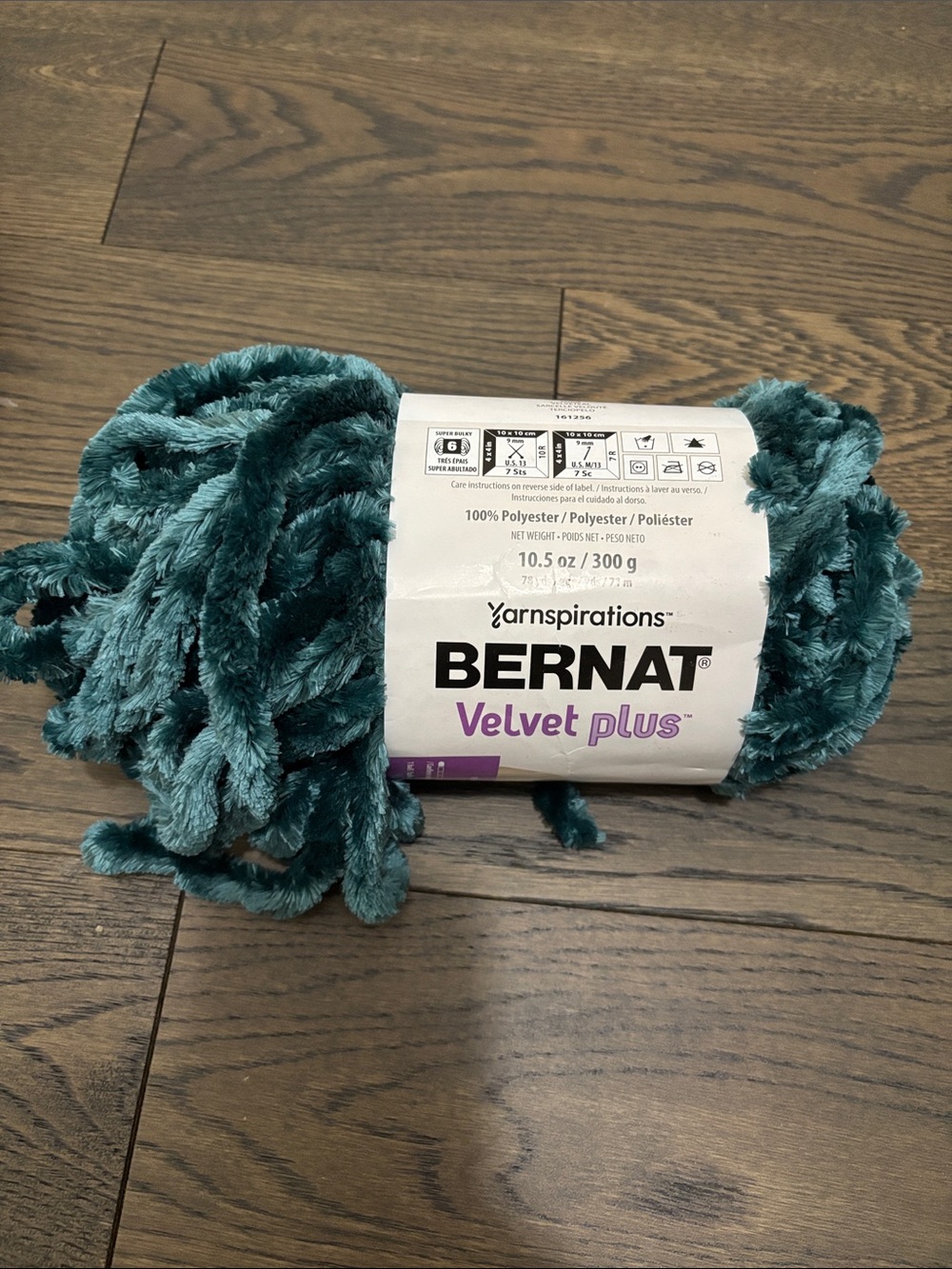 Bernat Velvet Plus Plush Yarn Velveteal 300g Soft Cozy Crochet New